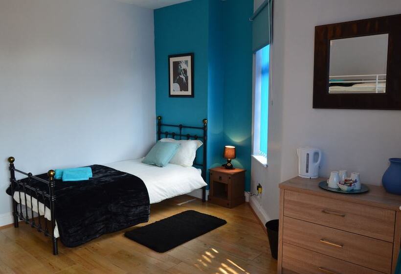 Quarto Triplo Comfort, Old Trafford Guest House