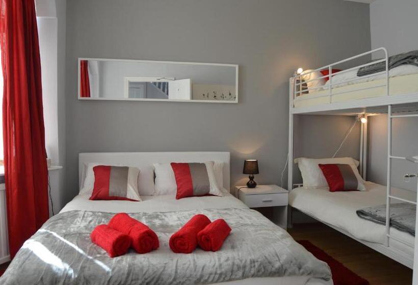 Quarto Quádruplo Standard, Old Trafford Guest House