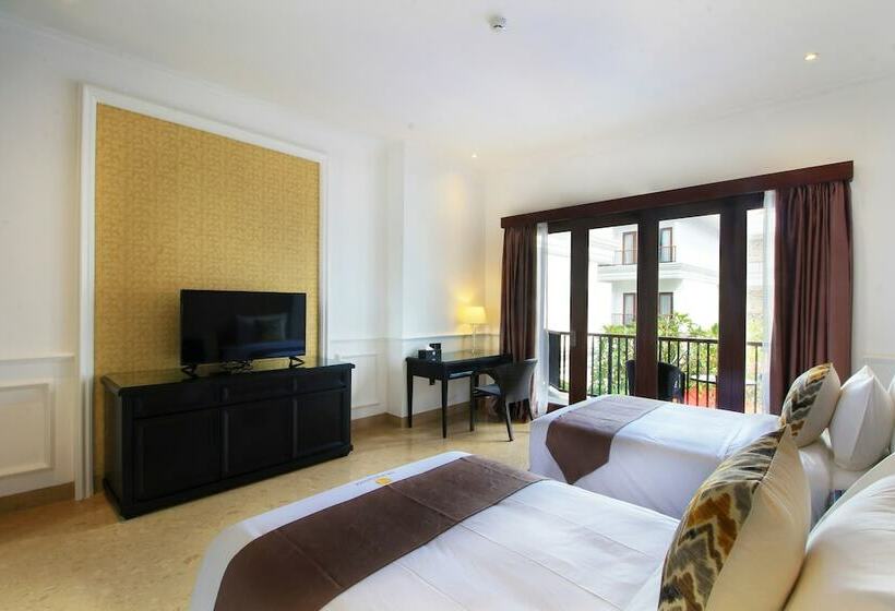 اتاق لوکس با چشم‌انداز استخر, Grand Palace Hotel Sanur   Bali