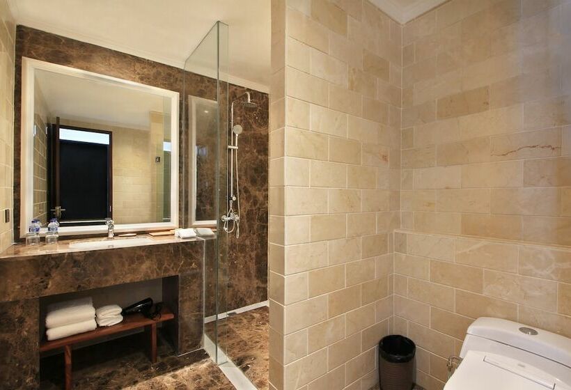 Номер Deluxe Вид на Бассейн, Grand Palace Hotel Sanur   Bali
