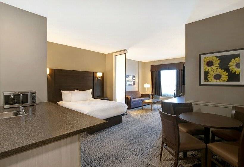 Family Suite, Days Inn & Suites By Wyndham Warman