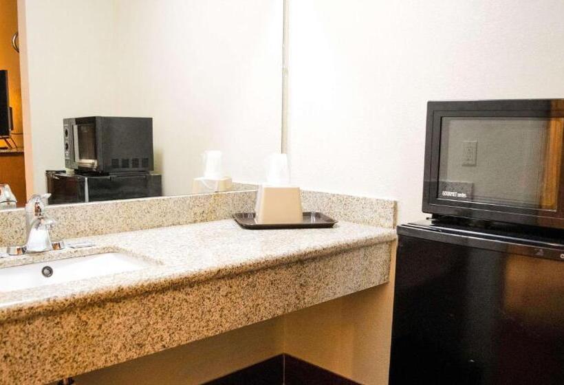 클래식 4인 룸, Express Inn Newport News