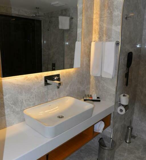 اتاق استاندارد سه نفره, Ramada By Wyndham Giresun Piraziz
