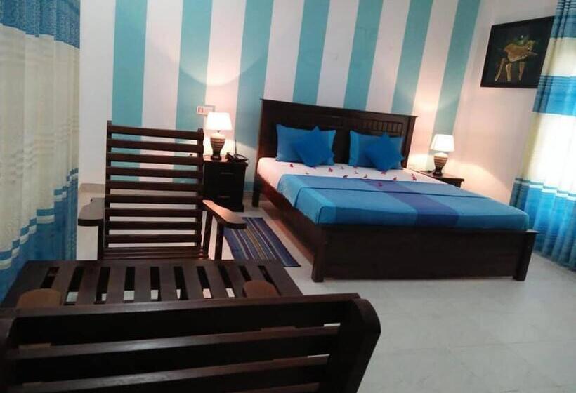 Номер Deluxe, Nilambara Lake View