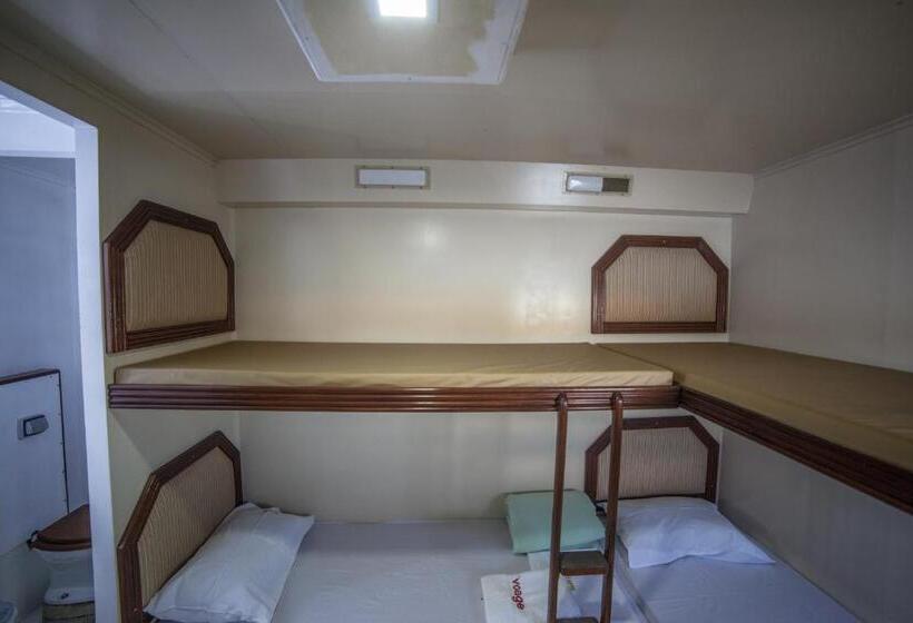 4인용 스탠다드 룸, Tapri   Hotel Flutuante