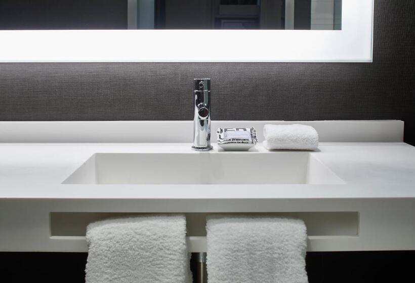 اتاق استاندارد برای معلولان, AC Hotel Nashville Downtown
