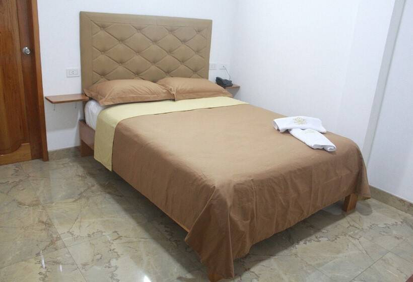 חדר סטנדרט, Fitzcarrald