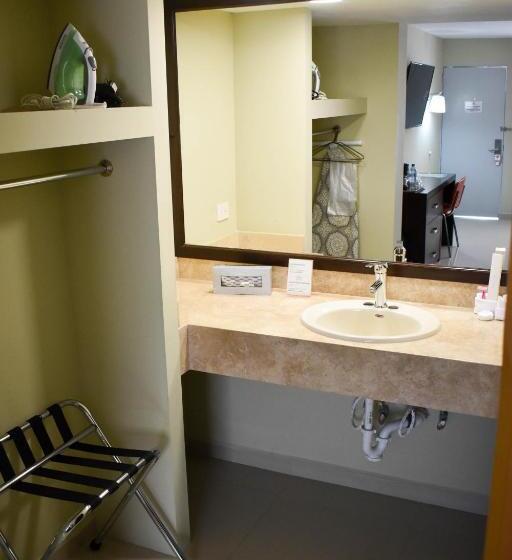 デラックスルーム, El Camino Hotel & Suites