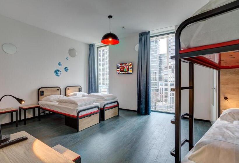 4인용 스탠다드 룸, Meininger Hotel Amsterdam Amstel