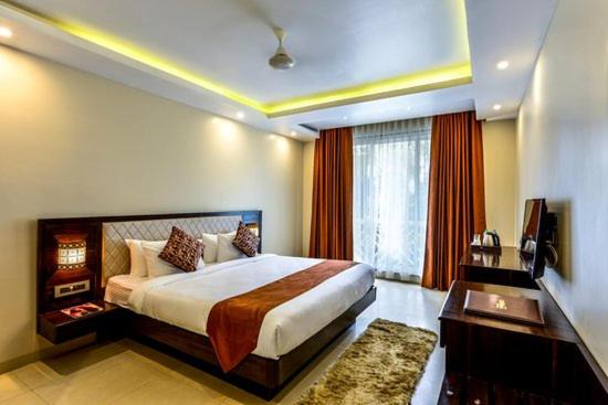 Номер Стандарт, Enter Hotels   Hotel Golden Plateau