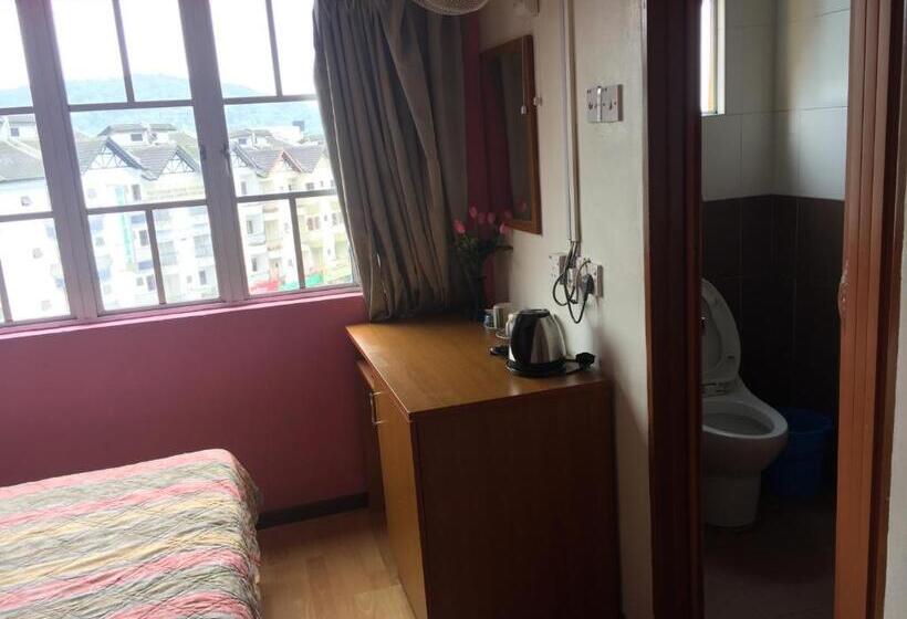 Четырехместный Номер Стандарт, Golden Night Hotel Cameron Highlands
