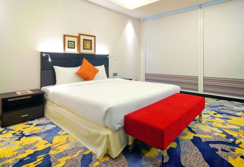 Люкс, Bespoke Hotel Puchong