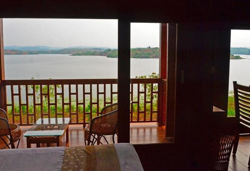 豪华房间, Lakerose Wayanad Resort