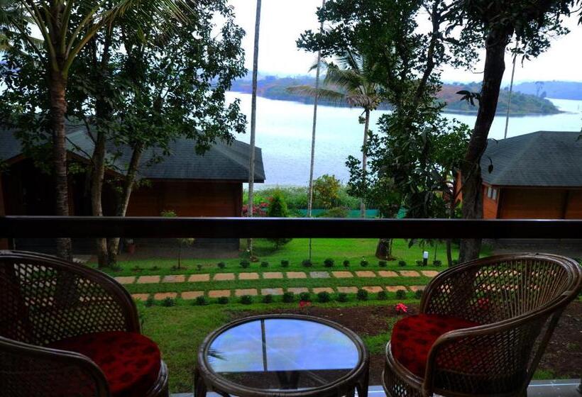 带大床的标准间, Lakerose Wayanad Resort