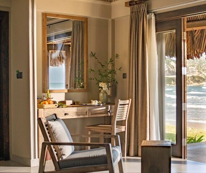 بانگلوی استاندارد با چشم‌انداز دریا, Crown Retreat Quy Nhon Resort