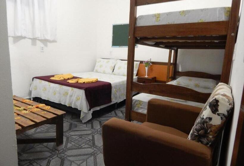 Четырехместный Номер Стандарт, Praia Hostel