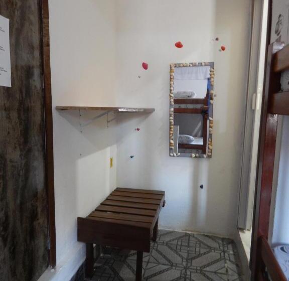 Семейный Номер, Praia Hostel