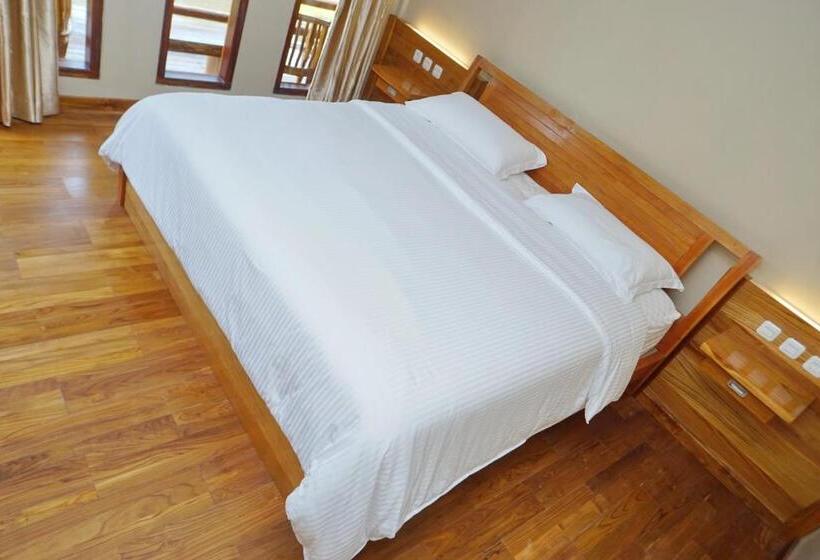 Номер Deluxe, Spring Hill Hotel Ruteng
