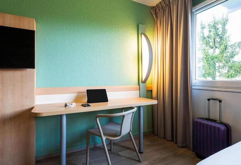 Номер Стандарт Трехместный, Ibis Budget Angoulême Nord