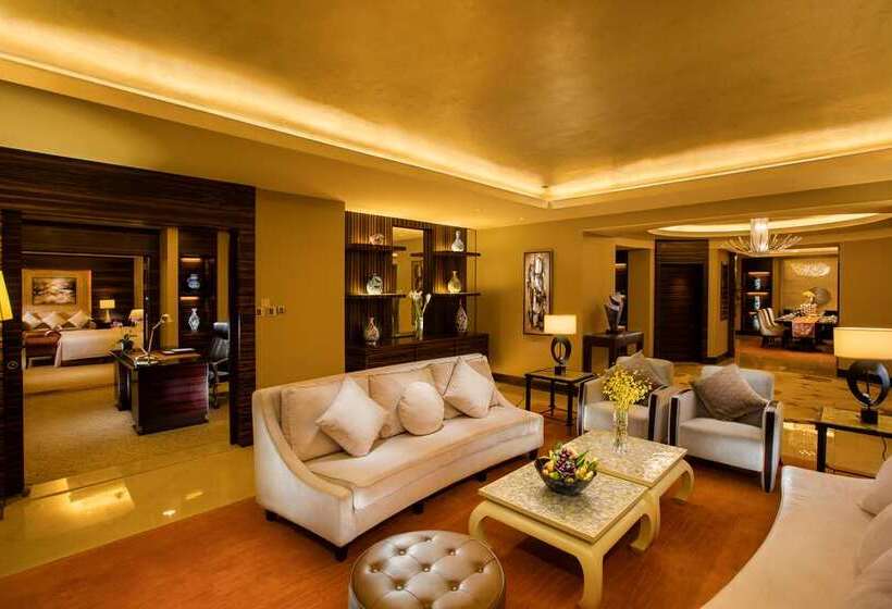 סוויטה מלכותית, Hilton Riyadh Hotel & Residences