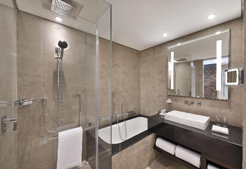 חדר דחוקס עם מיטת קינג, Hilton Riyadh Hotel & Residences