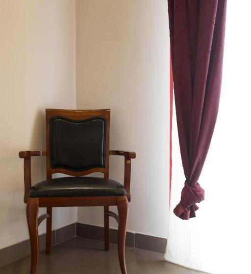 اتاق استاندارد, Il Piccolo Piacenza