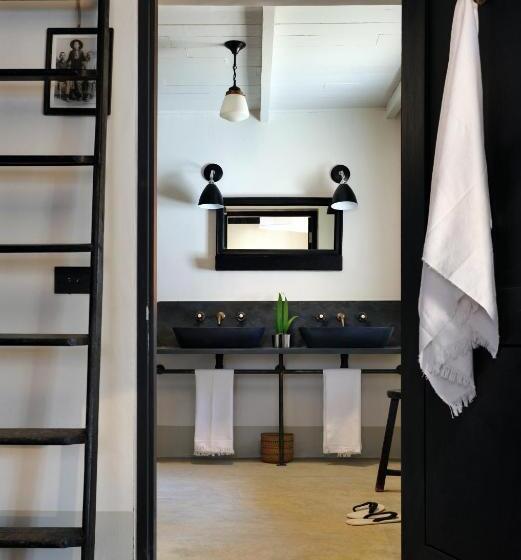 Family Suite, Satyagraha House