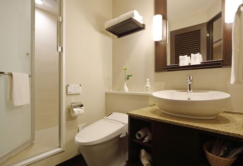 Номер Superior, Red Roof Inn & Suites Osaka Namba Nipponbashi