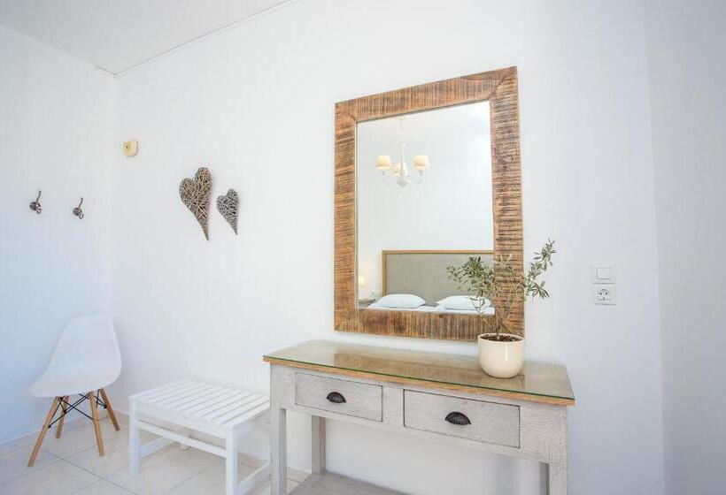 اتاق استاندارد, Voula Studios