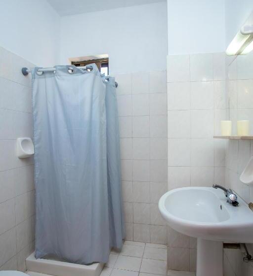 اتاق سوپریور, Voula Studios