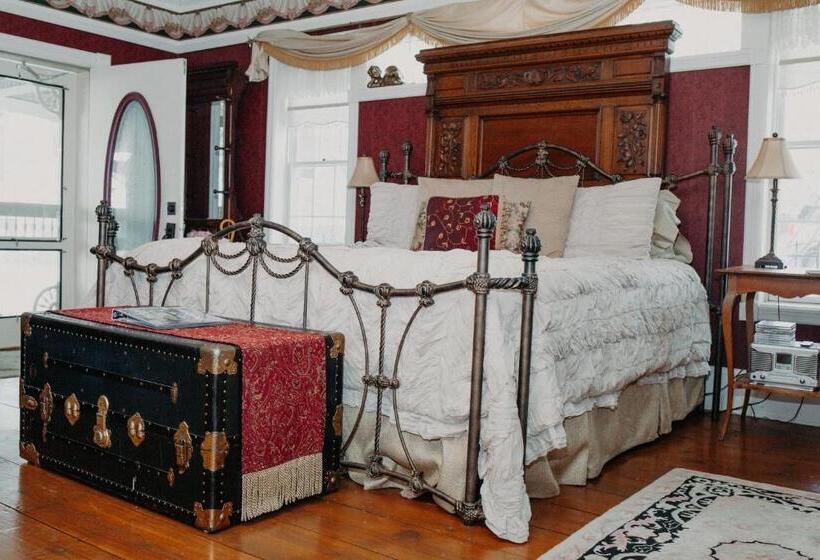 Люкс Deluxe Кровать Кинг, Aurora Staples Inn
