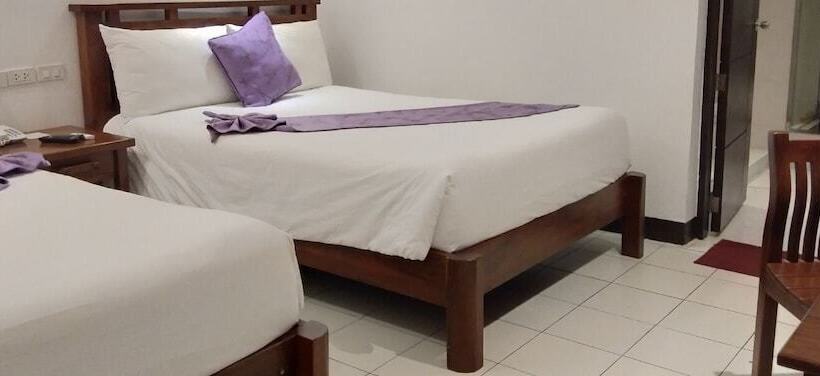 اتاق لوکس, Log Cabin Hotel   Safari Lodge Baguio