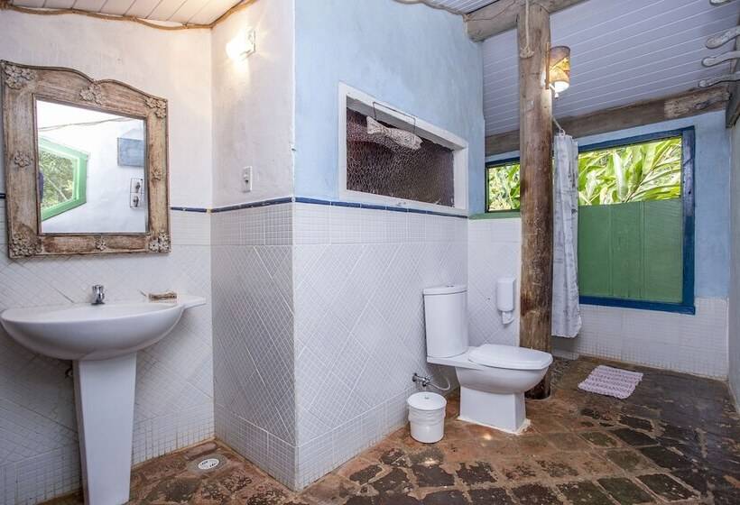 سوئیت با بالکن, Pousada Encanto Das Aguas