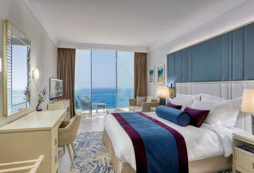 Номер Deluxe Вид на Море, Amavi, Madefortwo Hotels   Paphos