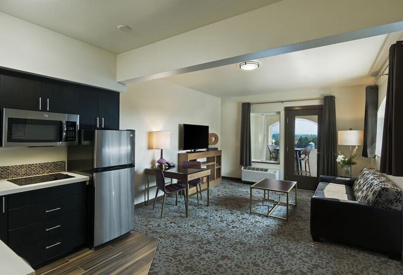 스위트, Oxford Suites Sonoma Rohnert Park