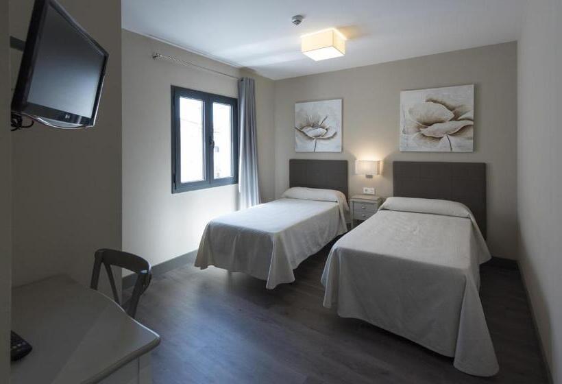 Номер Стандарт, Hostal Emeritae