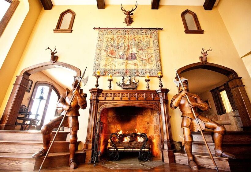 Дом 3 Спальни, Highlands Castle Overlooking Lake George.. Plus 2 Other Castles!