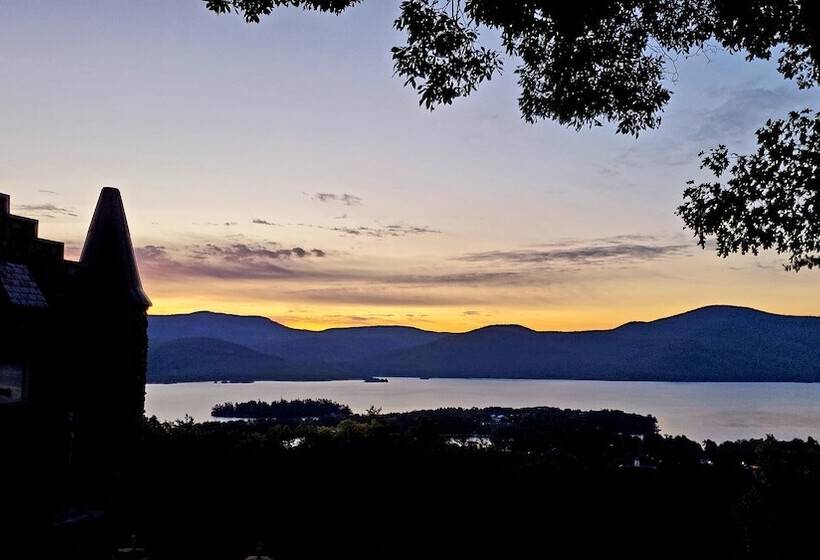 Дом 1 Спальня, Highlands Castle Overlooking Lake George.. Plus 2 Other Castles!