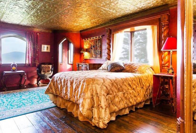 Люкс Премиум, Highlands Castle Overlooking Lake George.. Plus 2 Other Castles!