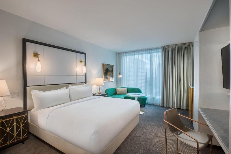 اتاق استاندارد با تخت بزرگ, The Laura Hotel, Houston Downtown, Autograph Collection