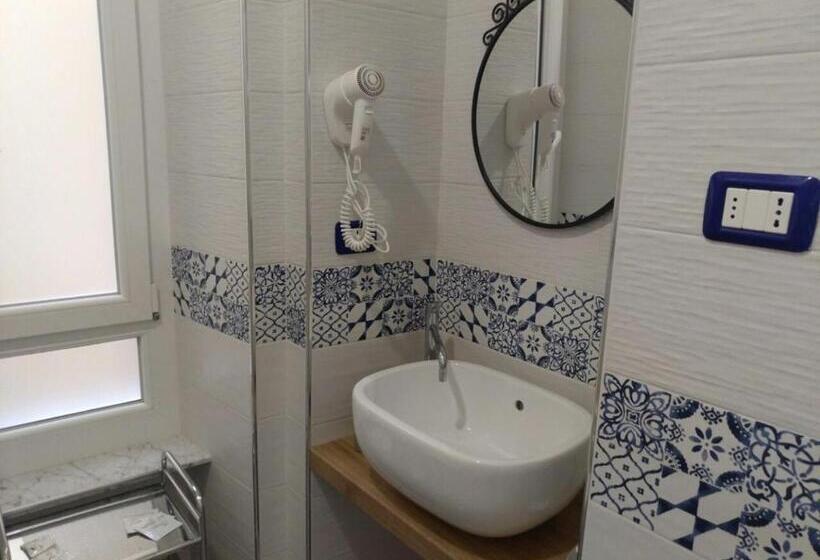 غرفة قياسية ثلاثية, La Branda Brin Guest House