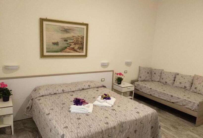 غرفة قياسية ثلاثية, La Branda Brin Guest House