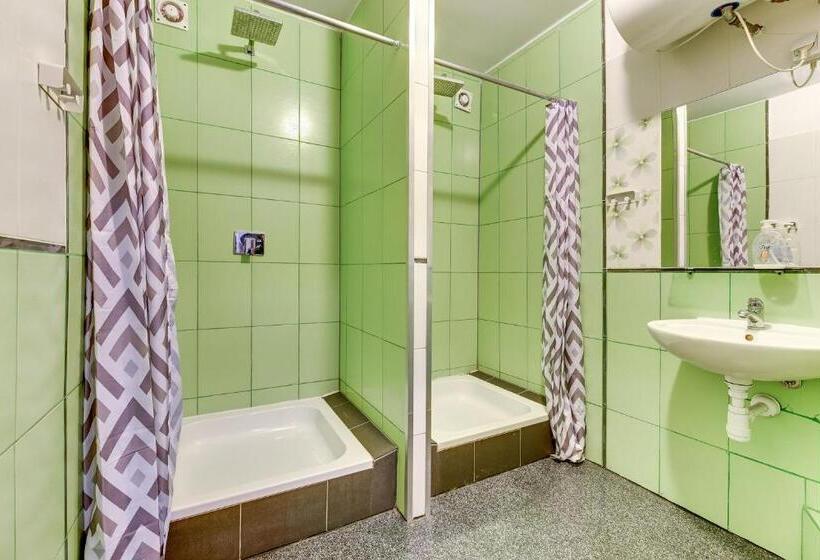 اتاق استاندارد یک تخته با سرویس بهداشتی مشترک, Tetris Sopot
