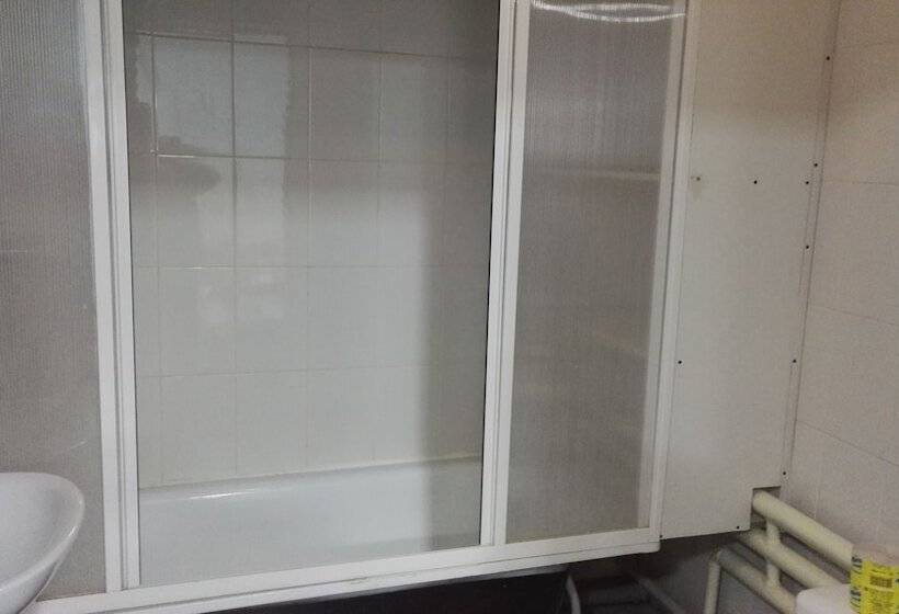 四人标准间, Admiral Hotel   Hostel