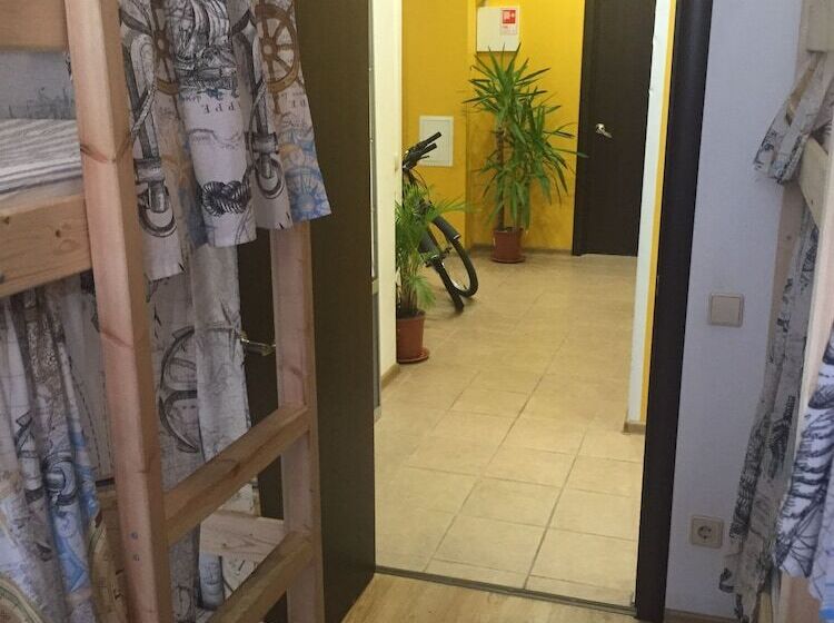 共用房间的床, Hostel Morskoy