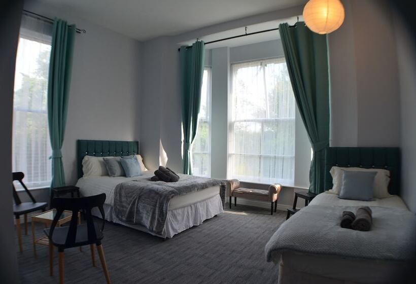 Номер Стандарт Трехместный, Queens Guesthouse Manchester