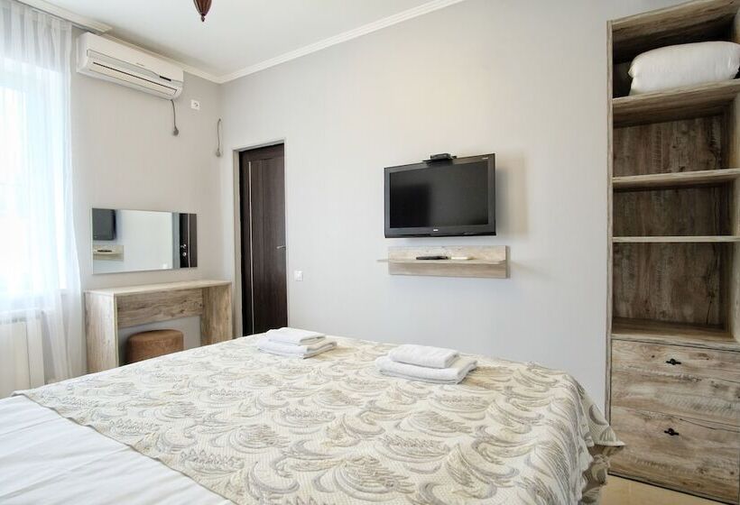 家庭间, Rodos