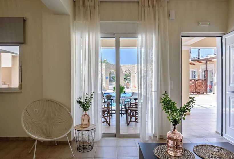 Вилла 2 Спальни, Azure Beach