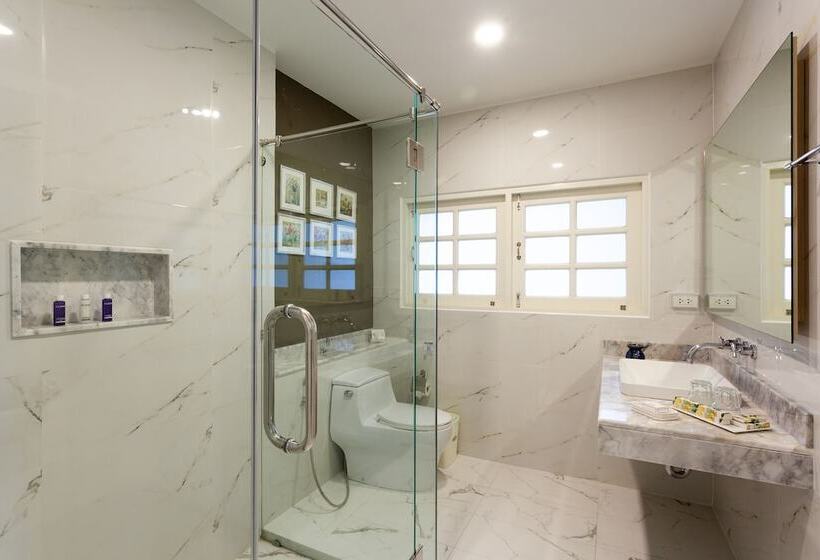 Вилла 3 Спальни, Fisherman Way Beach Villa
