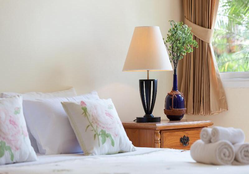 Вилла 4 Спальни, Fisherman Way Beach Villa